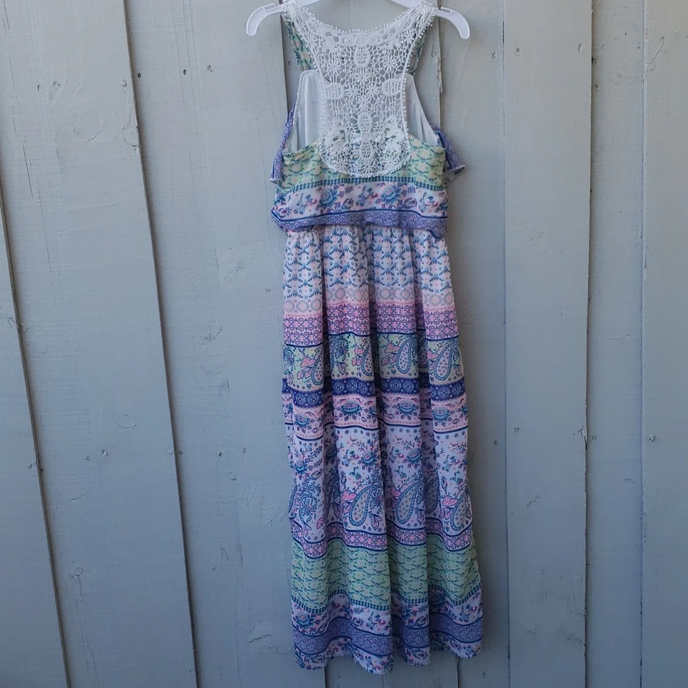 Girl's Dress - Picture 2 of 5